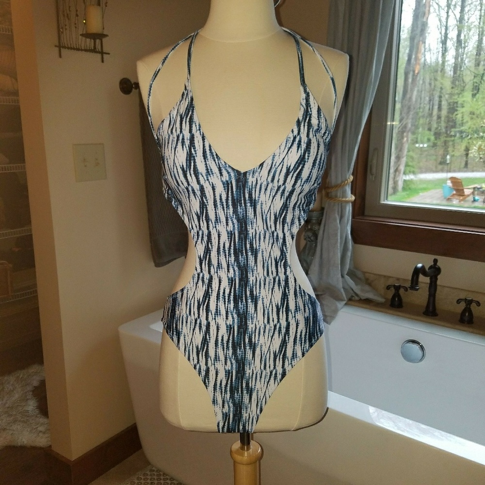 cupshe one piece swimsuite M NWT